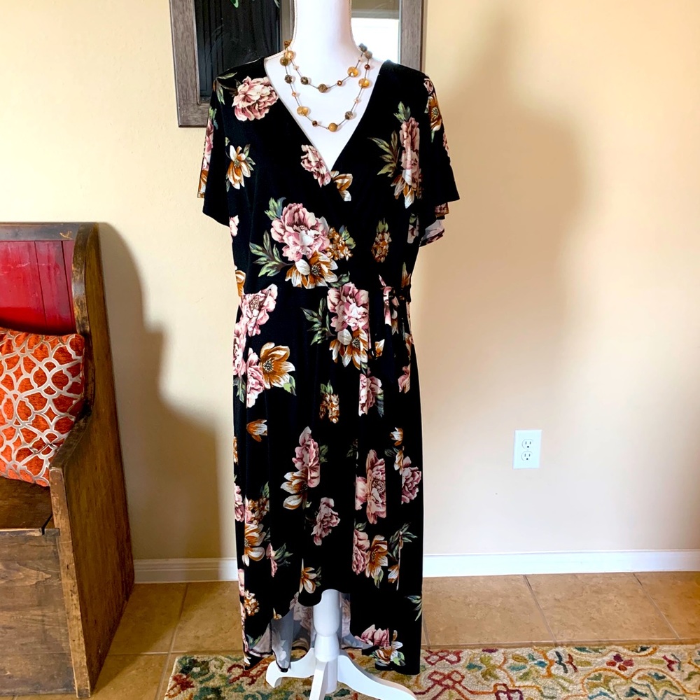 Flattering faux wrap dress Fortune + Ivy 2X